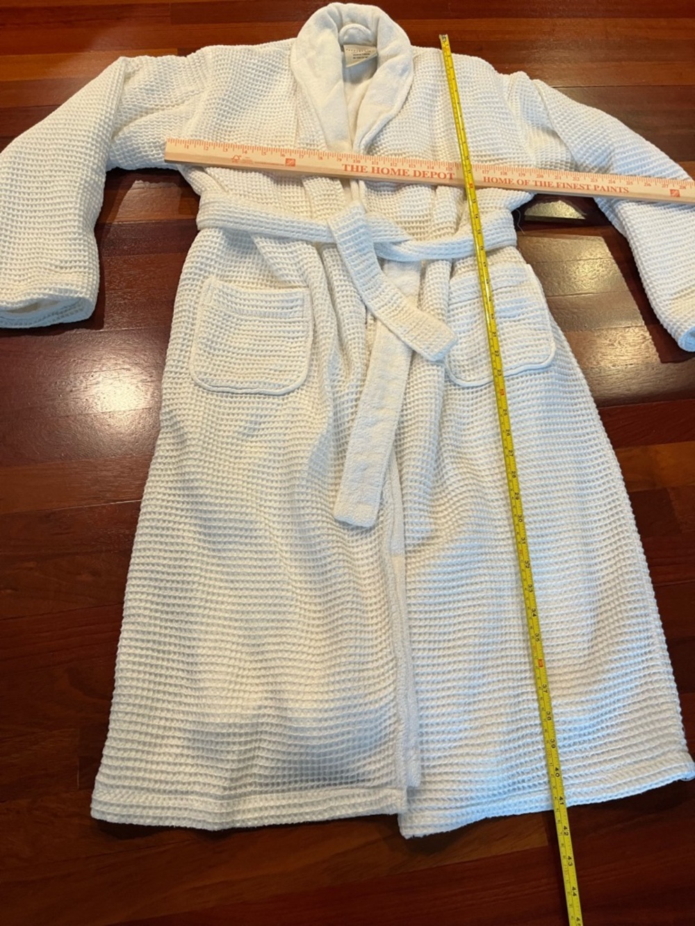 Pottery Barn Waffle Weave White Resort Robe Sz Small - Picture 7 of 7